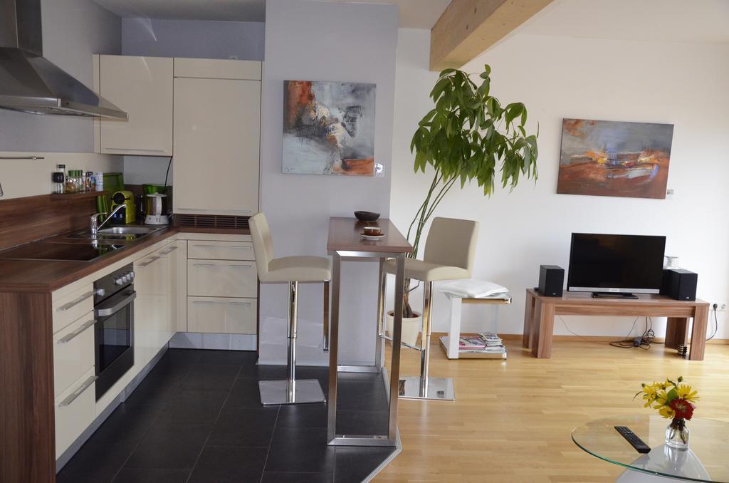 Apartment Mit Grossem Balkon 그라츠 외부 사진